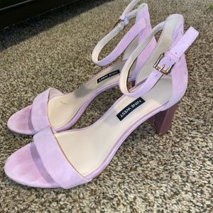 Light purple Nine West heels - super cute and in great shape!!